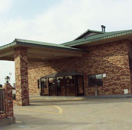 Regency Travel Inn Hayti Екстериор снимка