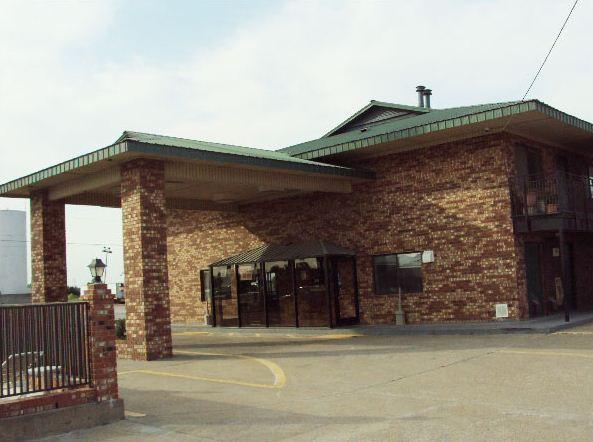 Regency Travel Inn Hayti Екстериор снимка